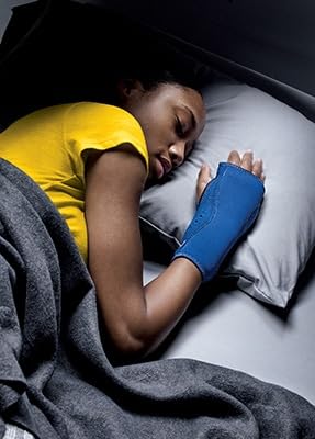 [Australia] - Futuro Night Wrist Sleep Support Brace, Adjustable Nighttime Splint for Carpal Tunnel Relief, Cushioned Beads and Removable Stabilizer, Fits Left or Right Hand (2-Pack) 2 Pack 