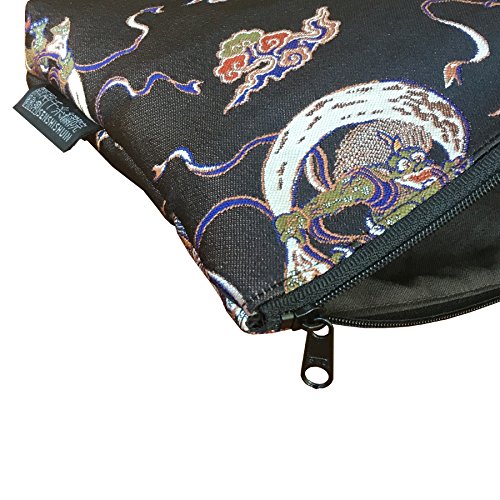 千糸繍院 Brocade zipper pouch, lined with Nishijin brocade, size M. Shikkokufujinraijin