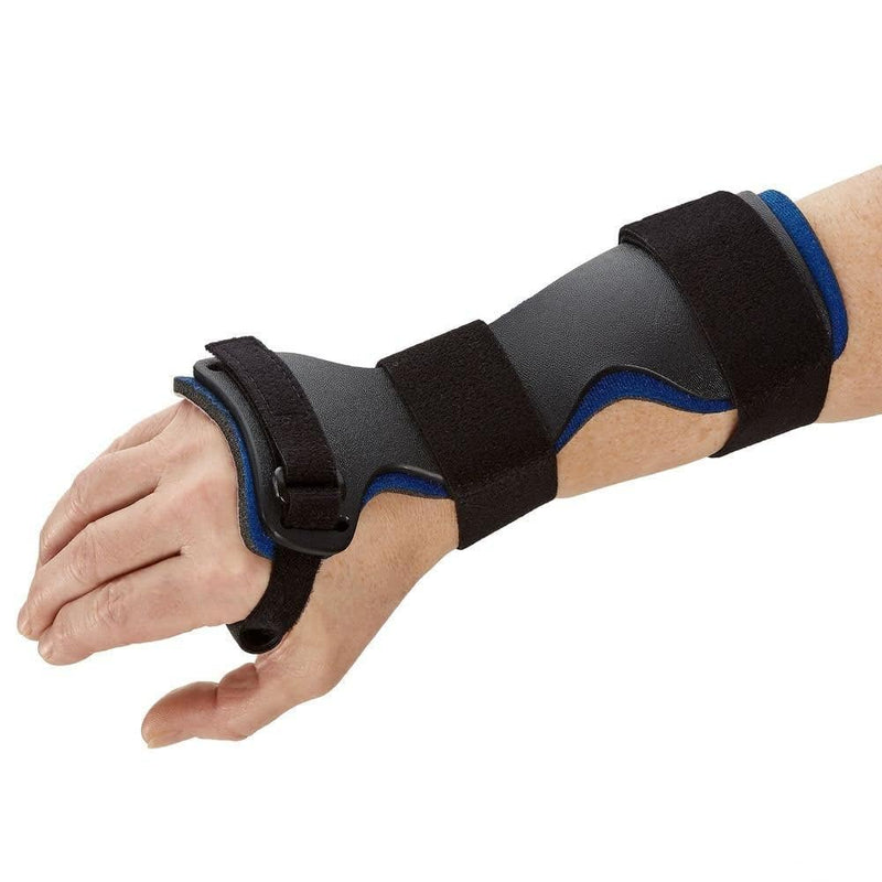 [Australia] - Wrist Brace for Carpal Tunnel Relief, Arthritis, Tendonitis, & Sprains | Lightweight, Adjustable, Moisture-wicking |for Men & Women | Medical Grade & Made in USA (Right, Medium) Right 