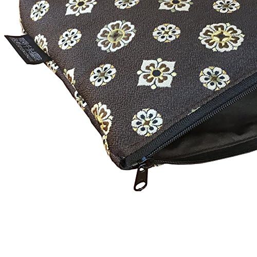 千糸繍院 Brocade zipper pouch, lined with Nishijin brocade, size M. (Shosohanabishimon)