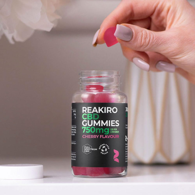 Reakiro CBD Vegan Gummies, 750mg, 30 Pieces, Cherry Flavour I 25mg per Gummy | 100% Vegan-Friendly CBD Edibles | High Strength | Stress & Anxiety Relief | Delicious Cherry Flavour 30 Capsules