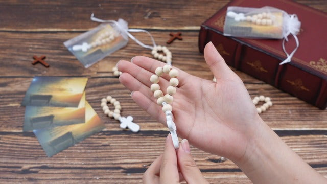 Tondiamo 18 Sets Wood Rosary Bulk Catholic Finger Rosary with Cross