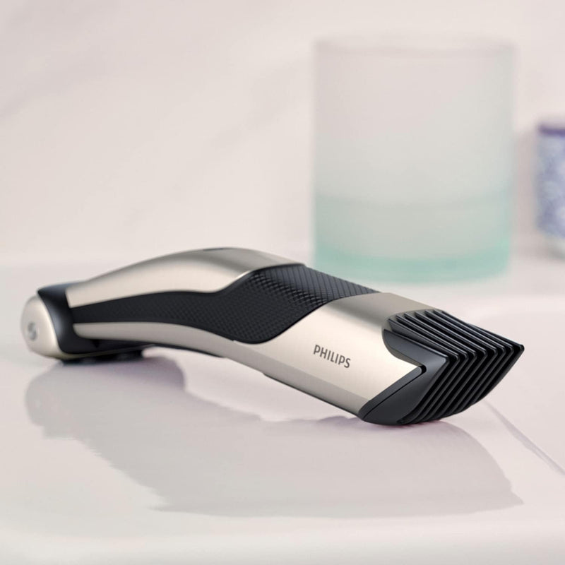 [Australia] - Philips BG7025/15 Bodygroom Series 7000 with integrated comb attachment (3 to 11 mm) Black 2 Piece Set 