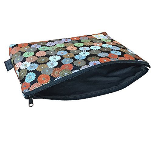 千糸繍院 Brocade zipper pouch, lined with Nishijin brocade, size M. (Kurogikuranman)