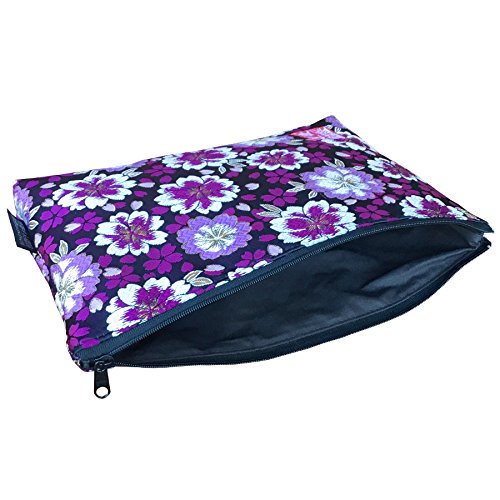 千糸繍院 Brocade zipper pouch, lined with Nishijin brocade, size M. (Kuromurasakiyaezakura)