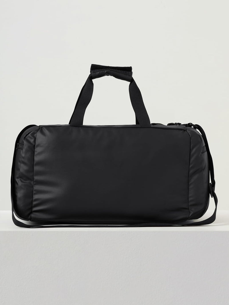 Wildcraft Dark Edition 25 L Duffle Bag for Men & Women Multiple Pockets, Adjustable traps Travel, Gym & ports Bag S Dark Black