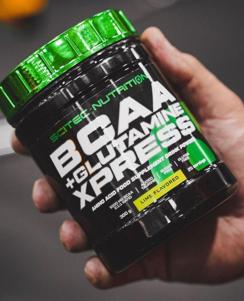 Scitec Nutrition BCAA + Glutamine Xpress – Essential Amino Acid Blend – with 5g 2:1:1 BCAAs – 5g Glutamine – Fortified with Taurine, 300 g, Watermelon 300 g (Pack of 1)