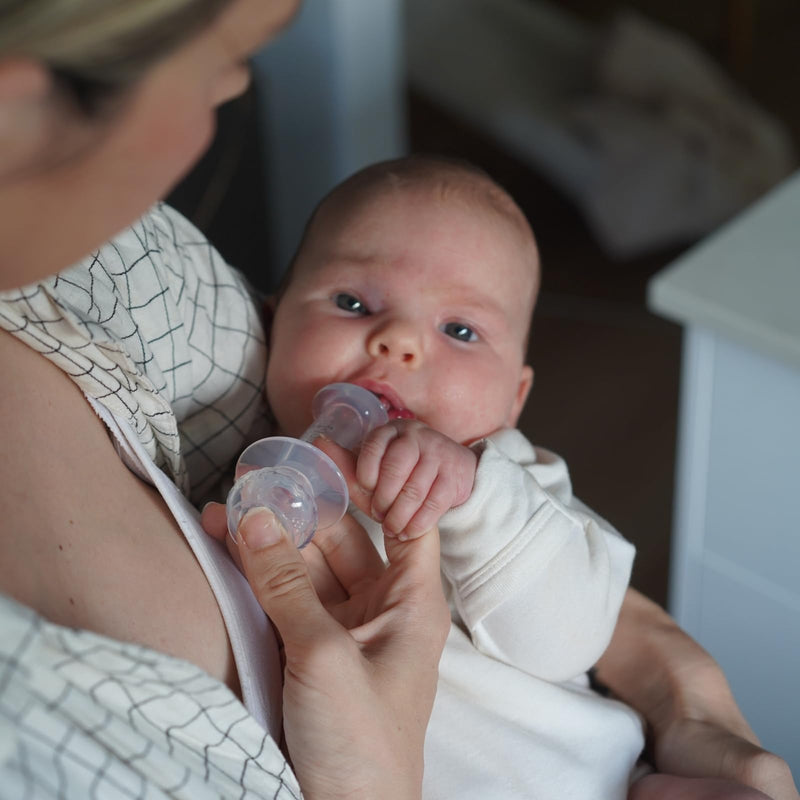 [Australia] - haakaa Baby Medicine Dispenser,Syringe for Liquid,Unique Silicone Ball Design, Dual-Angled Ports,One-Handed Operation,0 Months+ 