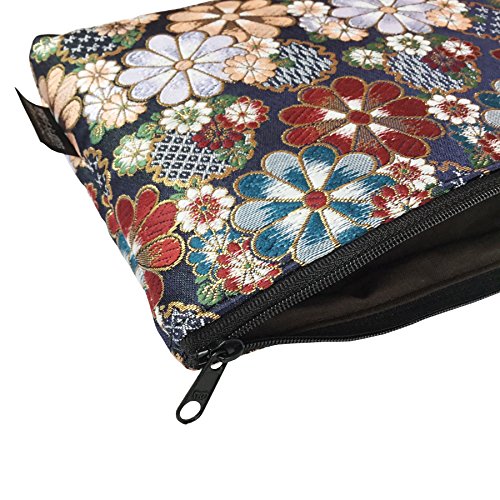 千糸繍院 Brocade zipper pouch, lined with Nishijin brocade, size M. (Saikaranman)