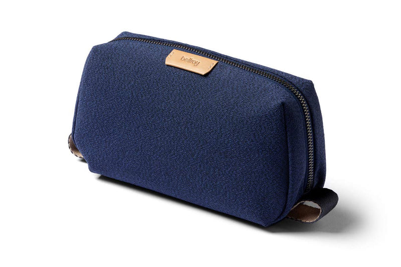 Bellroy Toiletry Kit (Unisex Toiletry Bag, Zipper Closure, Water-Resistant Lining, Toothbrush Sleeve with Magnetic Closure, Internal Mesh Pocket Organization) -Bronze Ink Blue