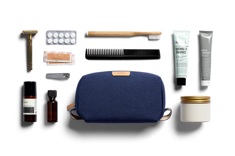 Bellroy Toiletry Kit (Unisex Toiletry Bag, Zipper Closure, Water-Resistant Lining, Toothbrush Sleeve with Magnetic Closure, Internal Mesh Pocket Organization) -Bronze Ink Blue