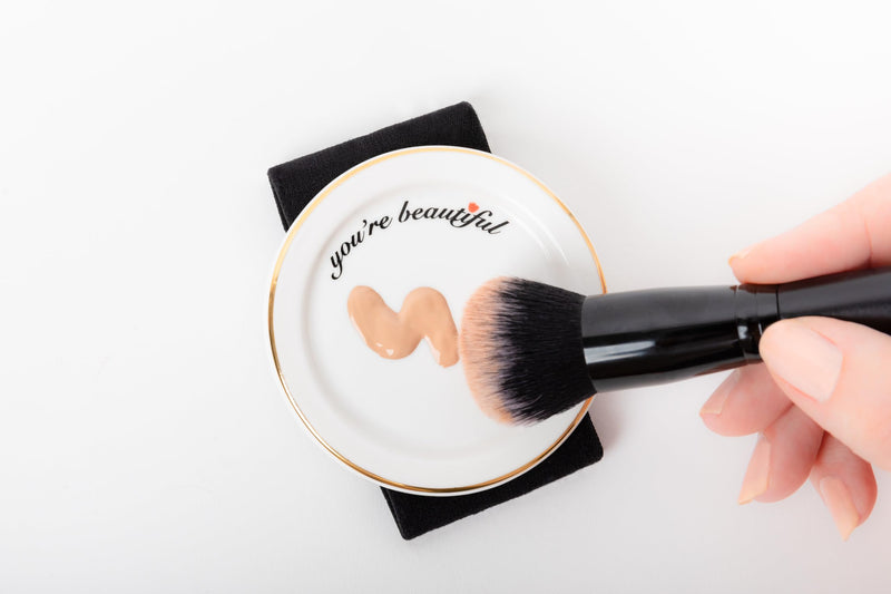[Australia] - Makeup Palette Mixer Tray - Hands Free Porcelain Makeup Foundation Palette with Adjustable Hand Strap - Makeup Artist Kit Essentials - 3" 