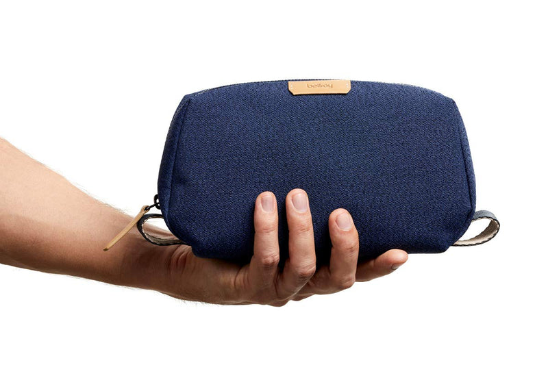 Bellroy Toiletry Kit (Unisex Toiletry Bag, Zipper Closure, Water-Resistant Lining, Toothbrush Sleeve with Magnetic Closure, Internal Mesh Pocket Organization) -Bronze Ink Blue