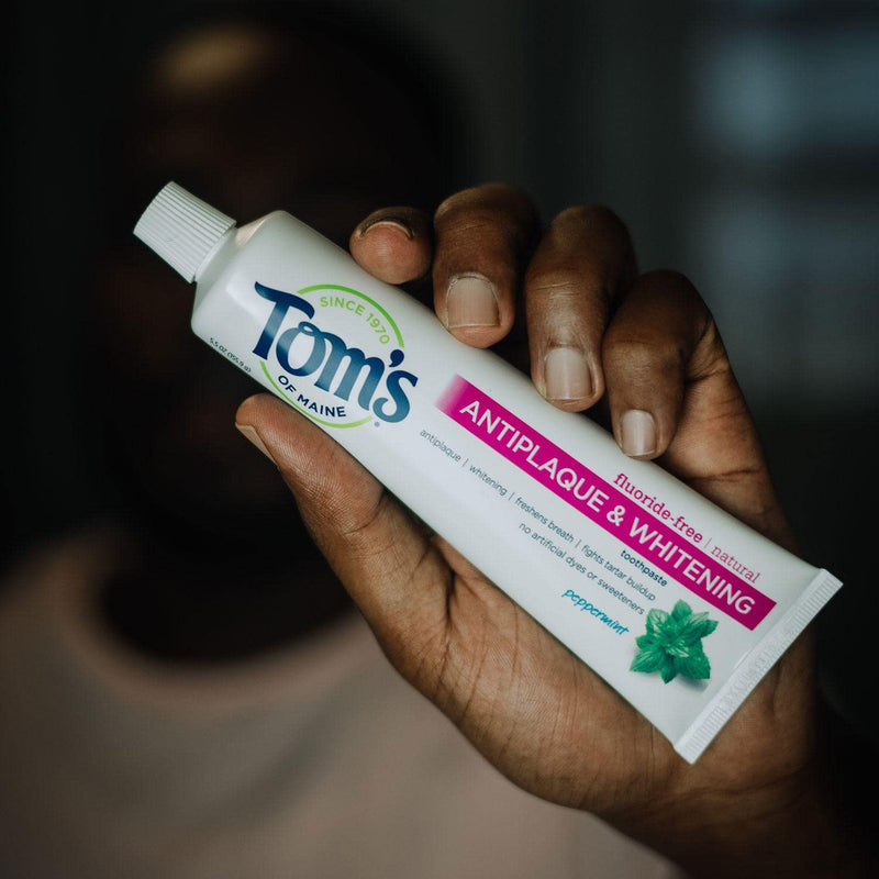 [Australia] - Tom's of Maine Fluoride-Free Antiplaque & Whitening Toothpaste, Peppermint (5.5 oz., 4 pk.) 