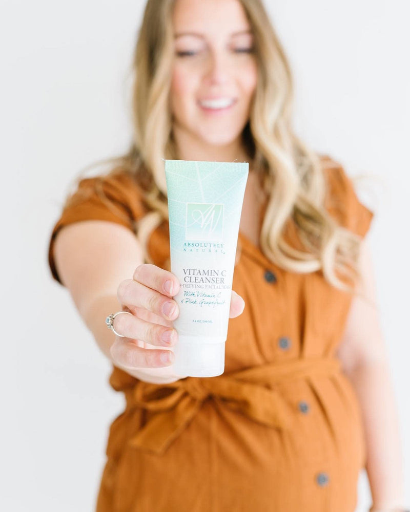 Absolutely Natural Vitamin C Cleanser - Anti Aging Face Wash for Clear Skin. Made with Aloe Vera, Coconut, & Grapefruit - Exfoliating Facial Cleanser