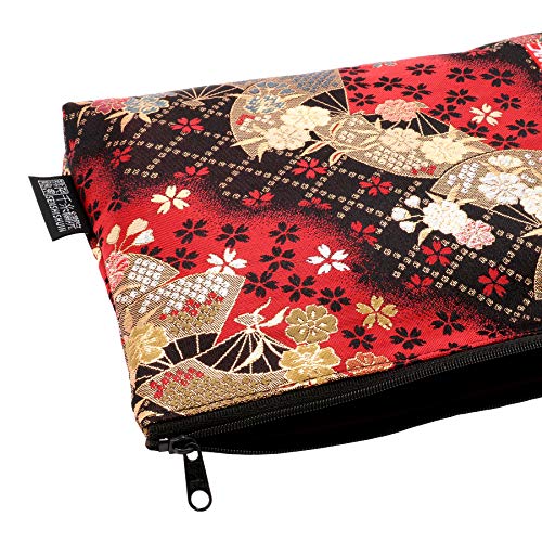 千糸繍院 Brocade zipper pouch, lined with Nishijin brocade, size M. (Beniogizakura)