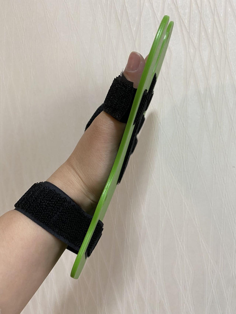 Finger training device Hand brace stroke Hand straightener splint for bent fingers hand splints for straightening fingers Resting hand splint Splint Finger Training Stroke Device(Green) Green