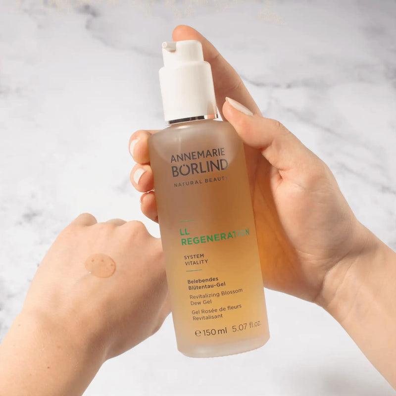 ANNEMARIE BÖRLIND – LL Regeneration Revitalizing Blossom Dew Gel – Sustainably Sourced Natural Facial Toner to Strengthen The Skin with Intense Moisture – Step 2 of 5-5 Oz 5.07 Fl Oz (Pack of 1)