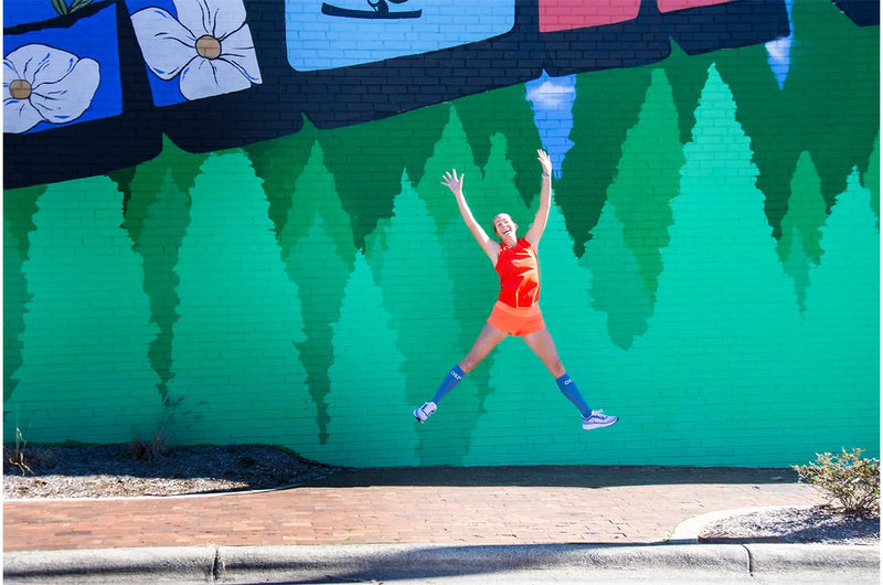 OS1st FS4 Compression Bracing Plantar Fasciitis Socks relives heel pain, improves circulation and overal foot health Small Blue