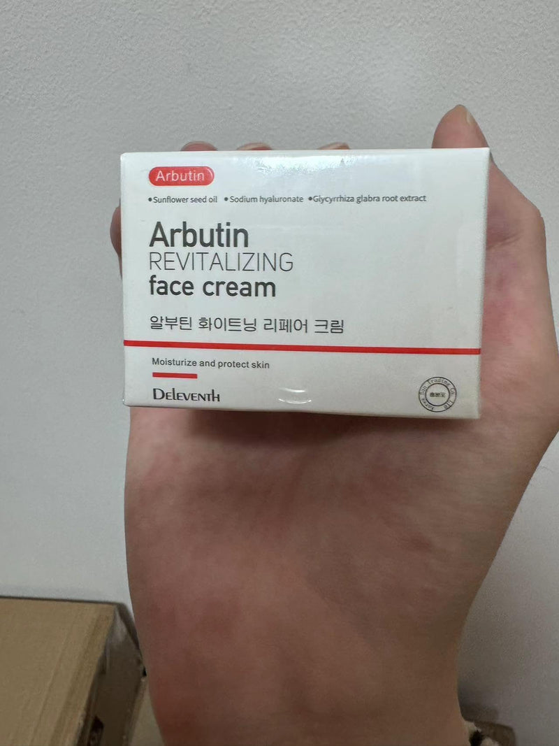Korean Brand α-Arbutin Revitalizing Face Cream 30g / with Vitamin C and Sodium Hyaluronate for a Brighter, Even-Toned Complexion and Deep Hydration