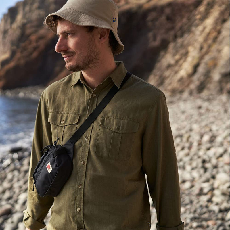 Fjällräven High Coast Hip Pack – Lightweight Waist Pack, Crossbody Sling Bag for Travel, Hiking & Everyday Use, Black One Size