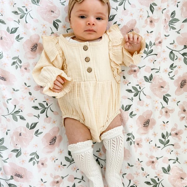 [Australia] - TotAha Premium Stretchy Crib Sheets (2-Pack)-Hypoallergenic, Silky Comfort, Buttery Soft, Calming Effect, All-Season Jersey-Knit Sheets, 9'' Extra Deep Pocket(Meredith Allover Floral & Pale Pink) Meredith Allover Floral & Pale Pink Flowers 