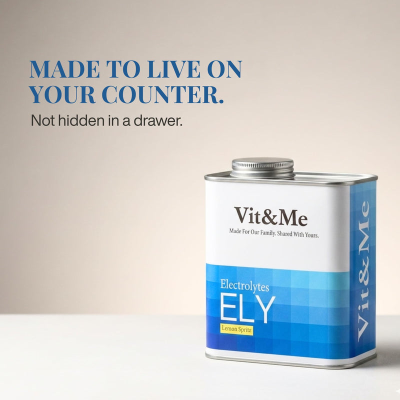 Vit&Me Electrolyte Powder Drink Mix Sachets, Hydration Electrolytes with Sodium Potassium Magnesium & Calcium, Zero Sugar Hydration Powder, Lemon Spritz Flavour, 30 Sachets Tin