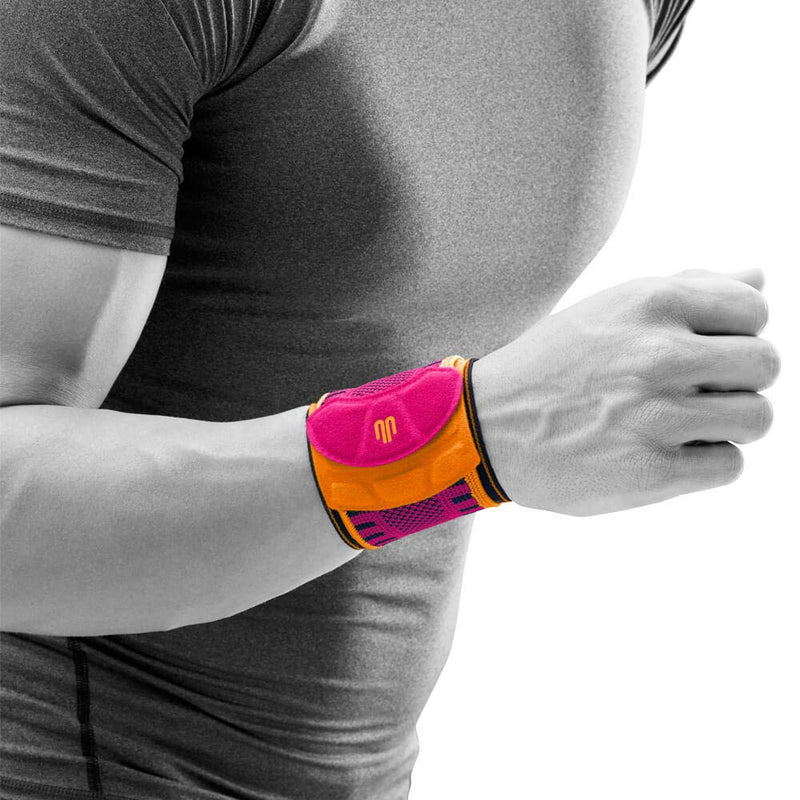 [Australia] - Bauerfeind Sports Wrist Strap - German Engineered Wrist Compression Support for Weightlifting, Crossfit, Tennis, Lifting - Adjustable Tightness Brace with 3D Airknit Fabric - 1 Per Box Pink S/M 