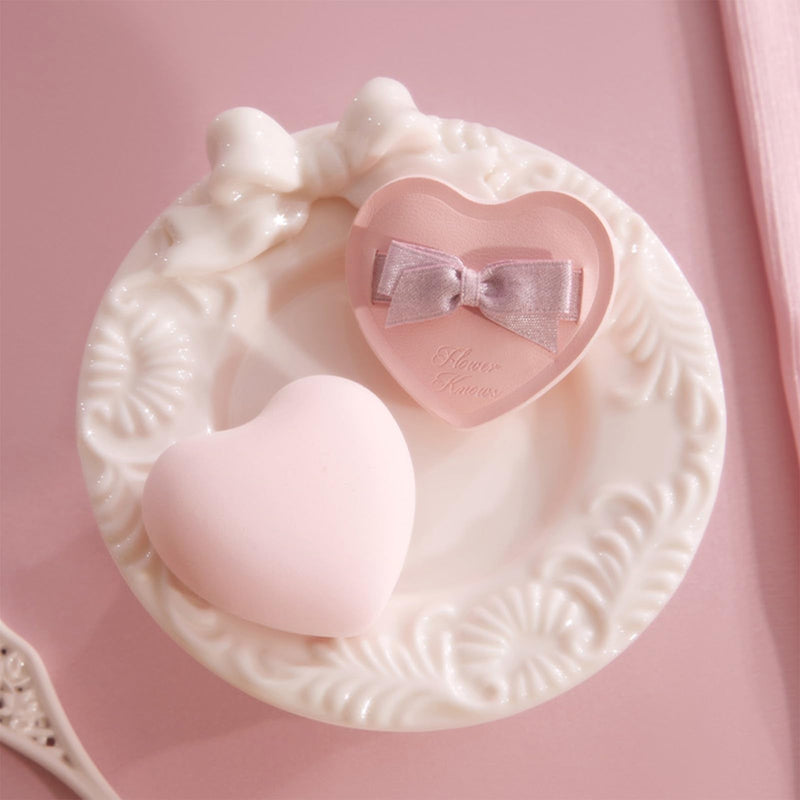 [Australia] - Flower Knows Strawberry Kiss Delight Set 4 Pieces Strawberry Cupid Makeup Gift Kit,Includes Lip Cream,Liquid Blush,Portable Mirror,Powder Puff,Portable Beauty for Women Girls(Strawberry Delight) Strawberry Delight 