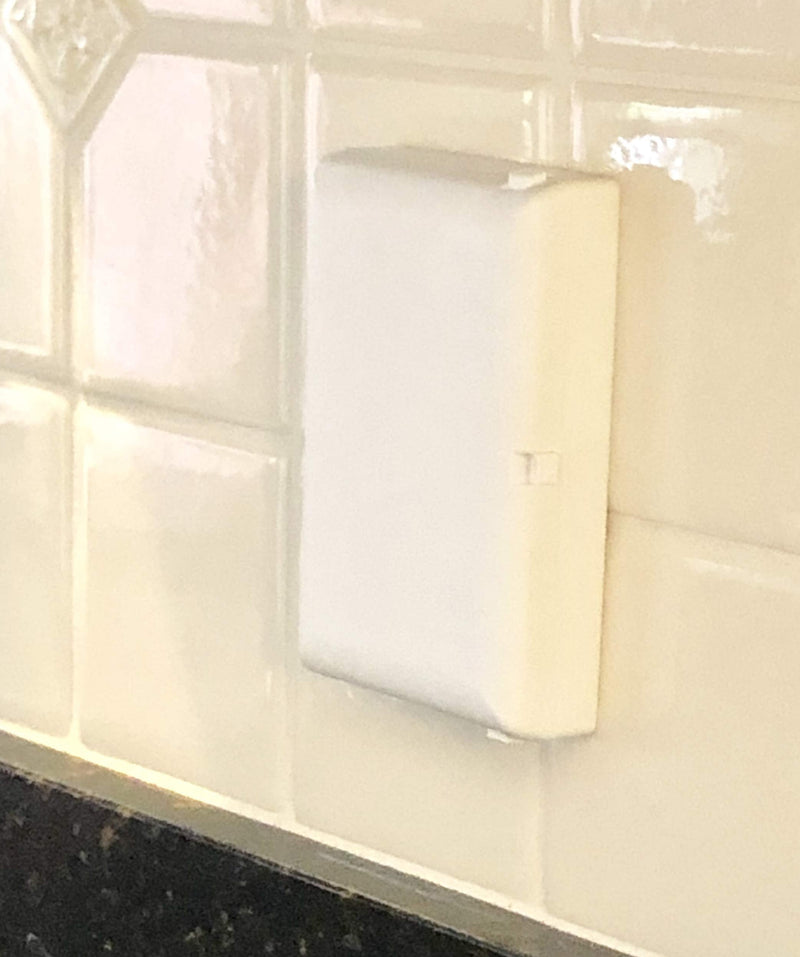 [Australia] - Baby Toddler Pet Resistant Electrical Safety Cover Guard for Home and Business, Made in USA, Traditional Standard Toggle Light Switch (White, Single Unit) 1 Count White 