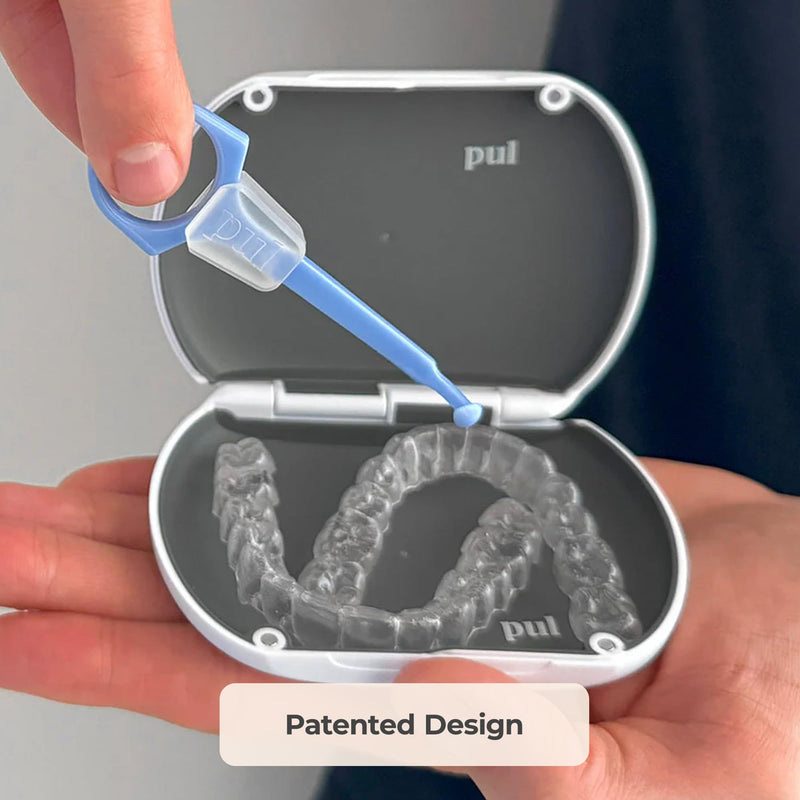 [Australia] - PUL Clear Aligner & Retainer Case ‚Äì for Invisalign, Partial Dentures, Mouth & Night Guards, PUL Removal Tool, Dental Removables ‚Äì Plastic Holder w/Secure Magnet Closure, Sleek & Slim Design ‚Äì Gray 