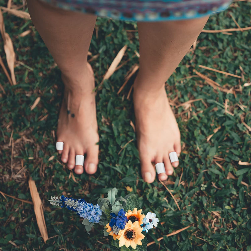 [Australia] - Pack of 20 toe caps protection, silicone small toe protection, toe protectors, toe pads, reduce friction (skin colour, white). 
