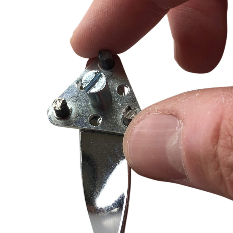 [Australia] - Heavy Duty Triple Flint Striker Set + 6 Replacement Long Lasting Flints Triple Striker 