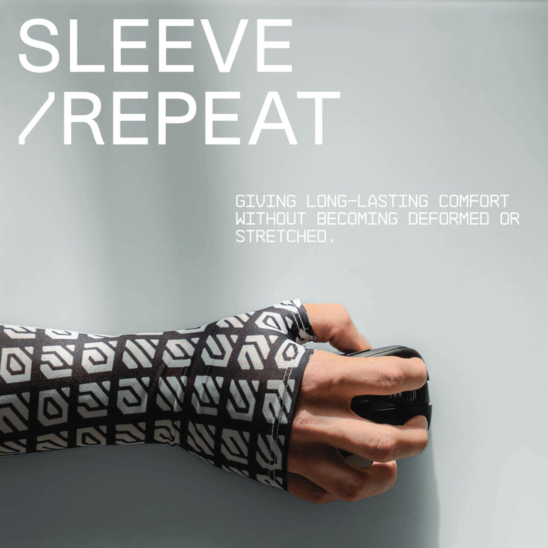 [Australia] - Wallhack gaming arm sleeve | Gaming setup accessories arm protection cover | Compression Gamer Case | Repeat Types Small | Medium Repeat No Hand White 