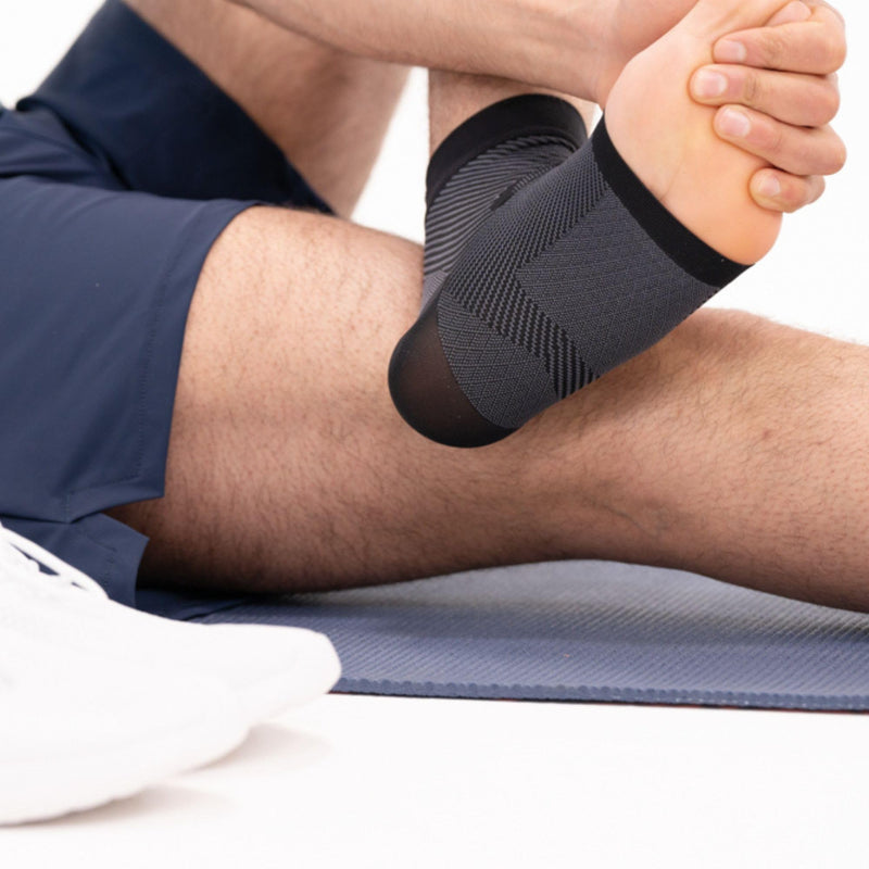[Australia] - OS1st FS6 Plantar Fasciitis Foot Sleeves (One Pair) for Plantar Fasciitis Pain, Heel and Arch Pain, and Arch Support X-Small (1 Pair) Black 
