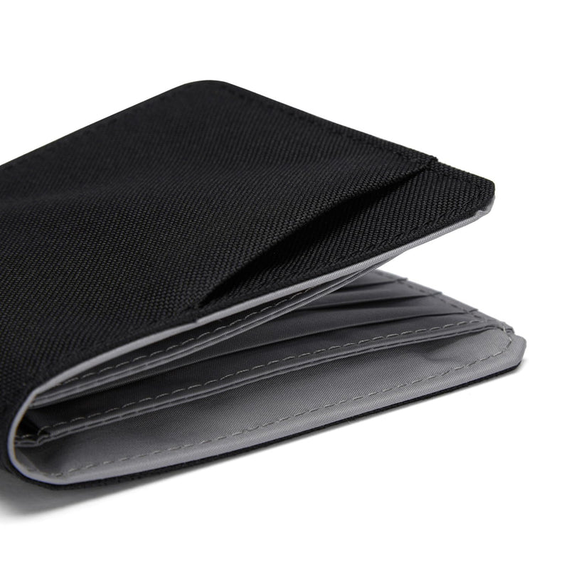 Pacsafe RFIDsafe RFID Blocking Bifold One Size Jet Black