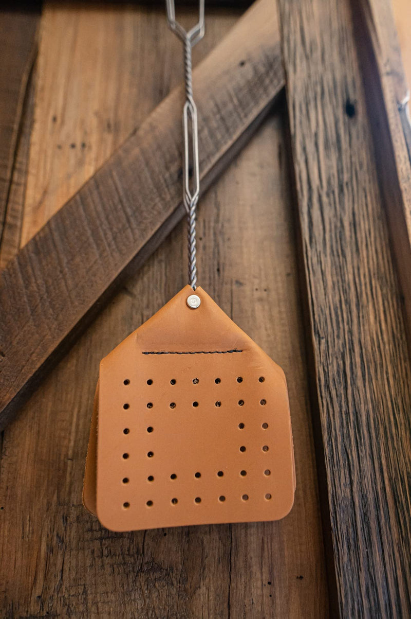 [Australia] - Leather Fly Swatter Set (1 Pack) – 17” Amish-Made Fly Swat w/Real Leather Paddle – Fly Swatters Multi Pack w/Metal Handle – Bug Swatter, Mosquito Swatter, Wasp Swatter (Brown) 1 Pack Brown 