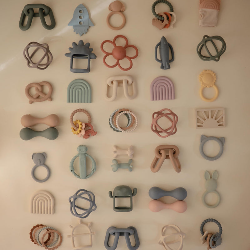 [Australia] - mushie Silicone Baby Teether Toy | Pretzel 