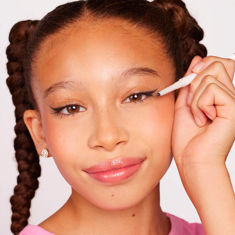 [Australia] - Petite 'n Pretty Eye Makeup Set for Kids - Makeup for Tweens & Teens - Fully Feathered Volumizing Mascara, Eyeliner, Made in the USA, w/Gift Bag 