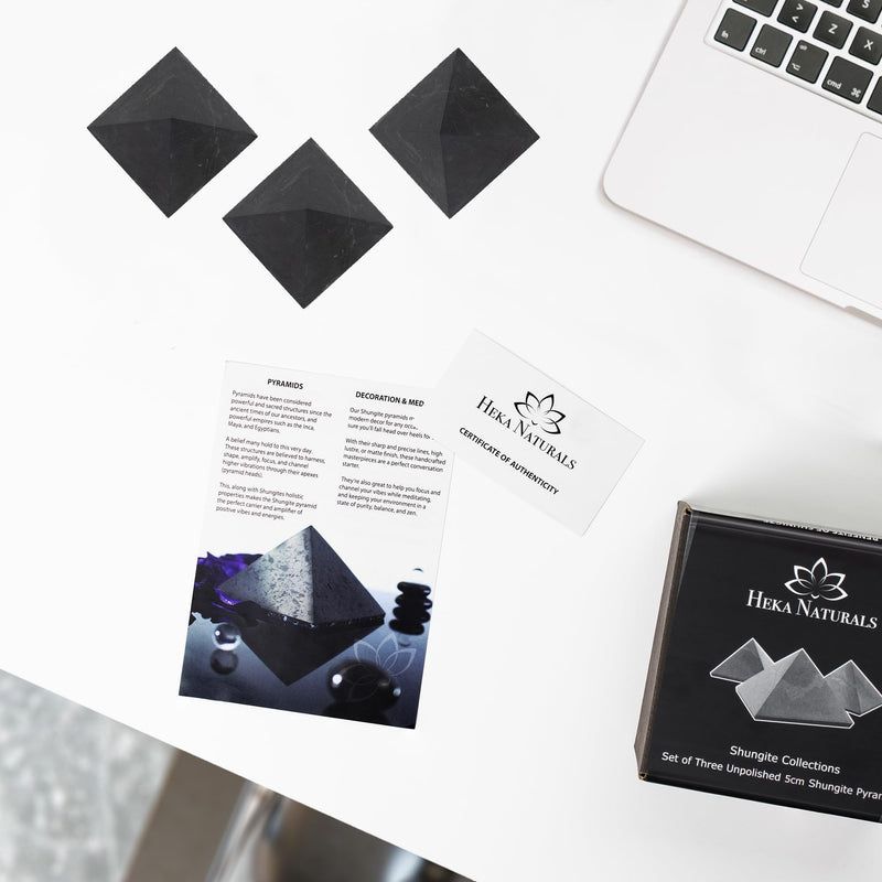 [Australia] - Heka Naturals Unpolished Shungite Pyramid Crystal Set of 3 | 5 cm - Black Mineral Stones for Decoration & Meditation - Living Room Crystals - Natural Barrier & Cleanser - Fullerene 5 Centimeters Unpolished Pyramid (Set of 3) 