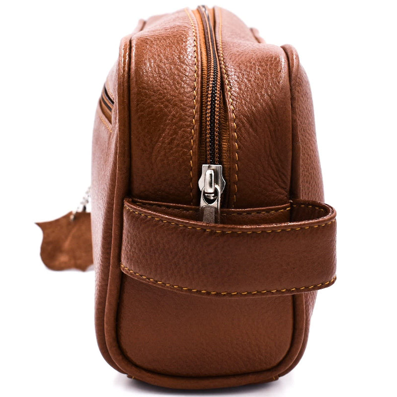 Parker Full Grain Leather Dopp Kit – Handmade Full Size Saddle Brown | Durable Full-size Leather Travel Bag Built For Effortless Packing, Perfect For Storing Razors, Grooming Kit, and Essentials
