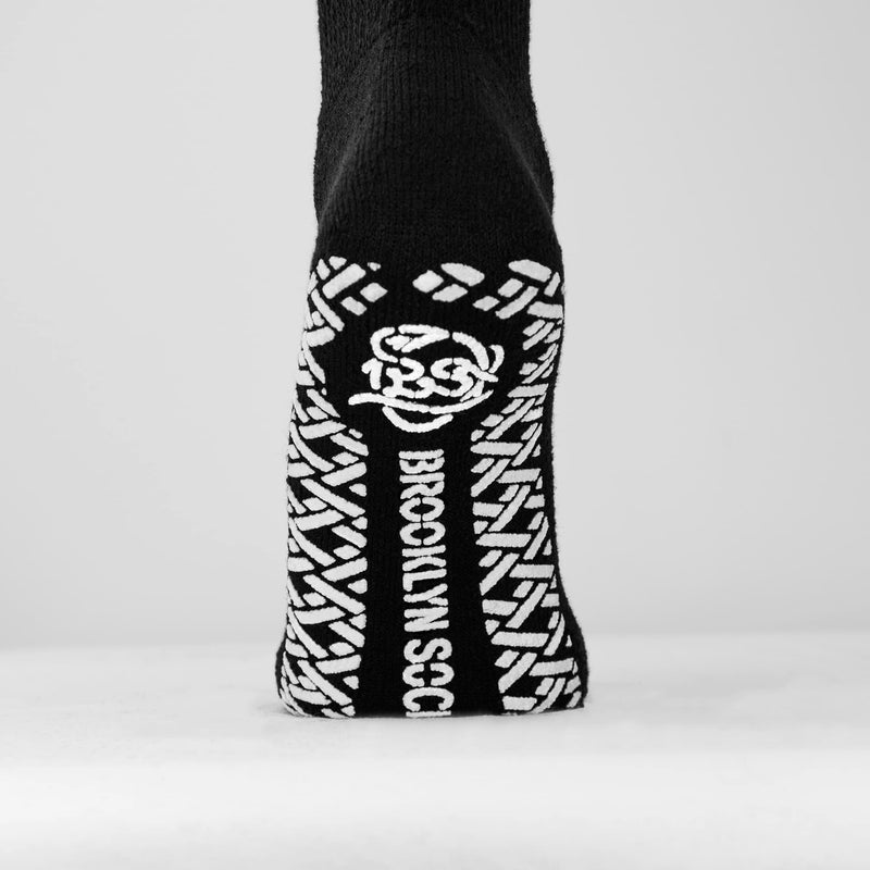 [Australia] - Non-Skid Cotton Diabetic Neuropathy Crew Socks, Non-Binding Traction Control Multipack 13-15 Black - 3 Pairs 