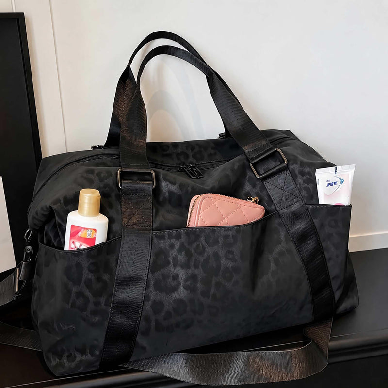 Leopard Print Tote Duffle Bag for Women, Animal Cheetah Print Purse, Crossbody Travel Tote Bag with Zipper Trolley Sleeve, Large Capacity Leopard Gym Bag with Pocket, Y2k Cute Everyday Purse for Work