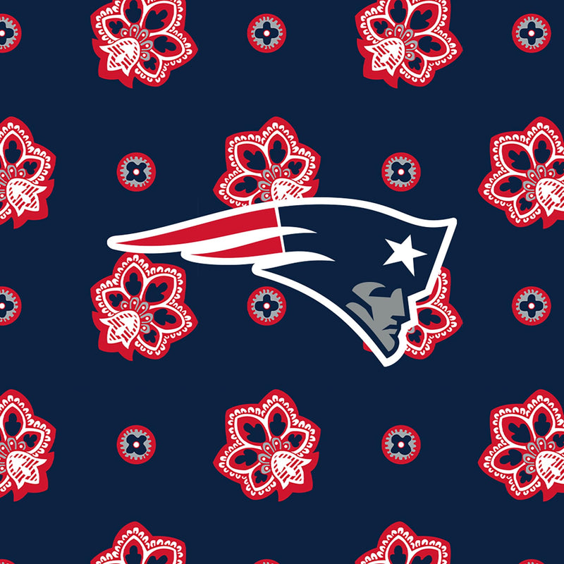 Vera Bradley Women's Cotton Nfl Medium Cosmetic Makeup Organizer Bag (Multiple Teams Available) One Size Nautical Blue/Red Bandana w/New England Patriots