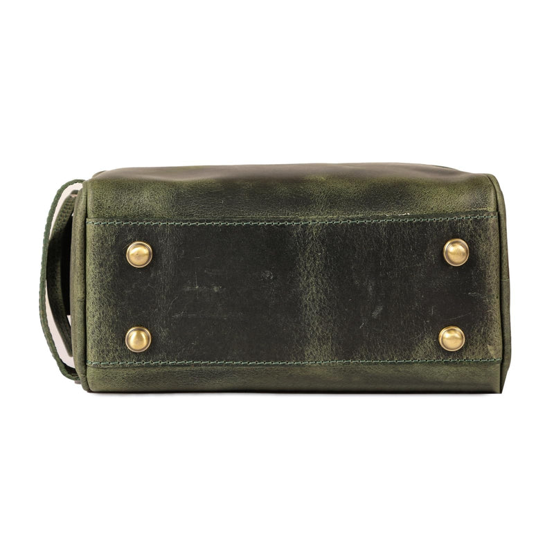 KomalC Leather Toiletry Bag for Men & Women – Handcrafted Travel Grooming Kit with Water-Resistant Lining and Secure Zipper Closure 1 Zip Classic Light Green