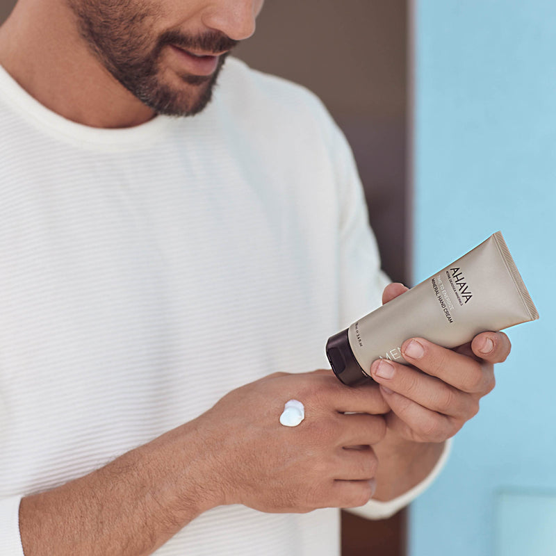 [Australia] - AHAVA Men's Mineral Hand Cream - Nourishing & Fast-Absorbing, Smoothes & Relieves Hands, Prevents Dryness, enriched with G-Force: Ginger Root, Ginseng, Ginkgo Biloba Leaf & Green Tea, 3.4 Fl.Oz 