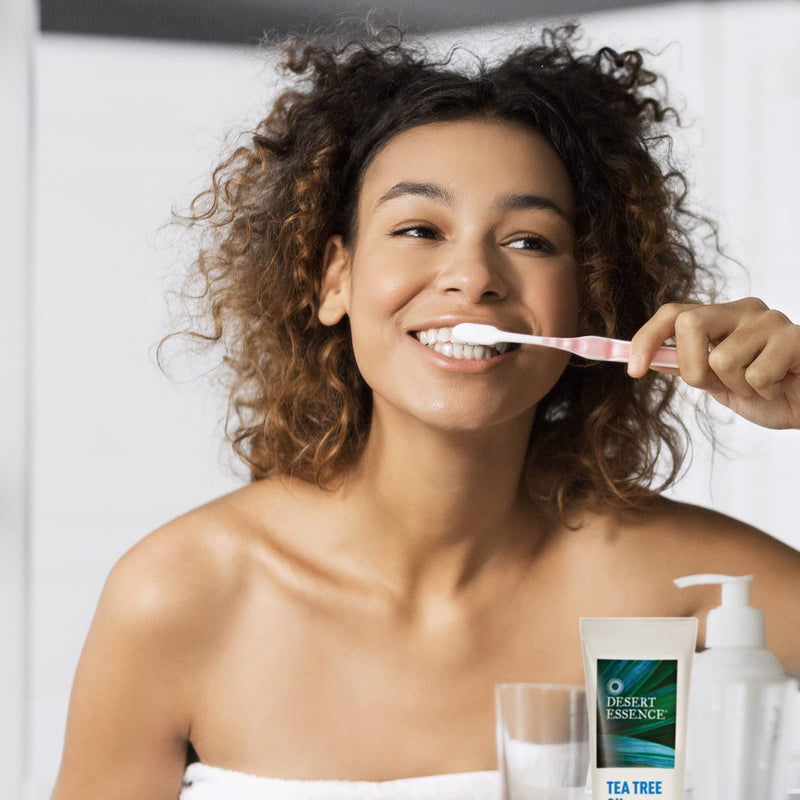 [Australia] - Desert Essence Tea Tree Oil Toothpaste - Mint - 6.25 Oz - Pack of 2 - Refreshing Taste - Deep Cleans Teeth & Gums - Helps Fight Plaque - Sea Salt - Pure Essential Oil - Baking Soda 12.5 Ounce (Pack of 1) 