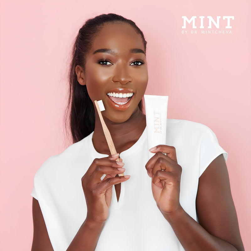 [Australia] - Mint Hollywood Smile Toothpaste (85 ml) - Innovative 2-Phase Formula with Whitening Booster - Fluoride-Free - MPT1 Ultra Polish Technology with Perlite - Pap Technology for Gentle Whitening - Vegan 