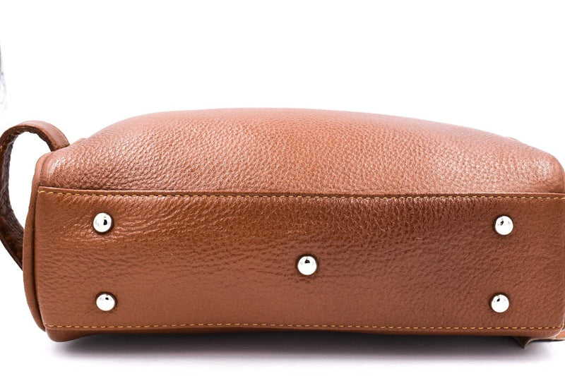Parker Full Grain Leather Dopp Kit – Handmade Full Size Saddle Brown | Durable Full-size Leather Travel Bag Built For Effortless Packing, Perfect For Storing Razors, Grooming Kit, and Essentials
