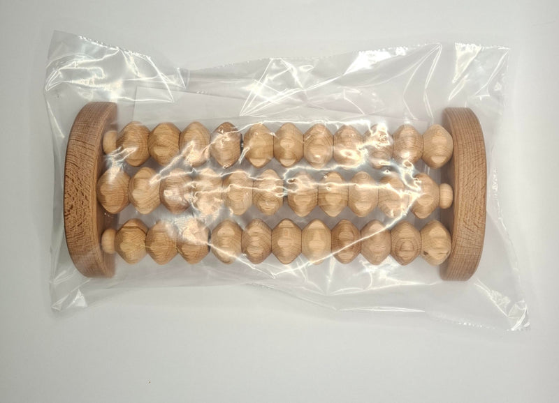 [Australia] - tuuli Wooden Foot Massager, Grooved Muscle Roller, Helps Ease Muscle Tension and Improve Blood Circulation, Natural Wood Therapy Massage Tools for Feet (M) M 